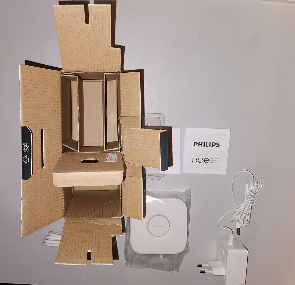 Philips Hue Bridge (original containers) 2021
