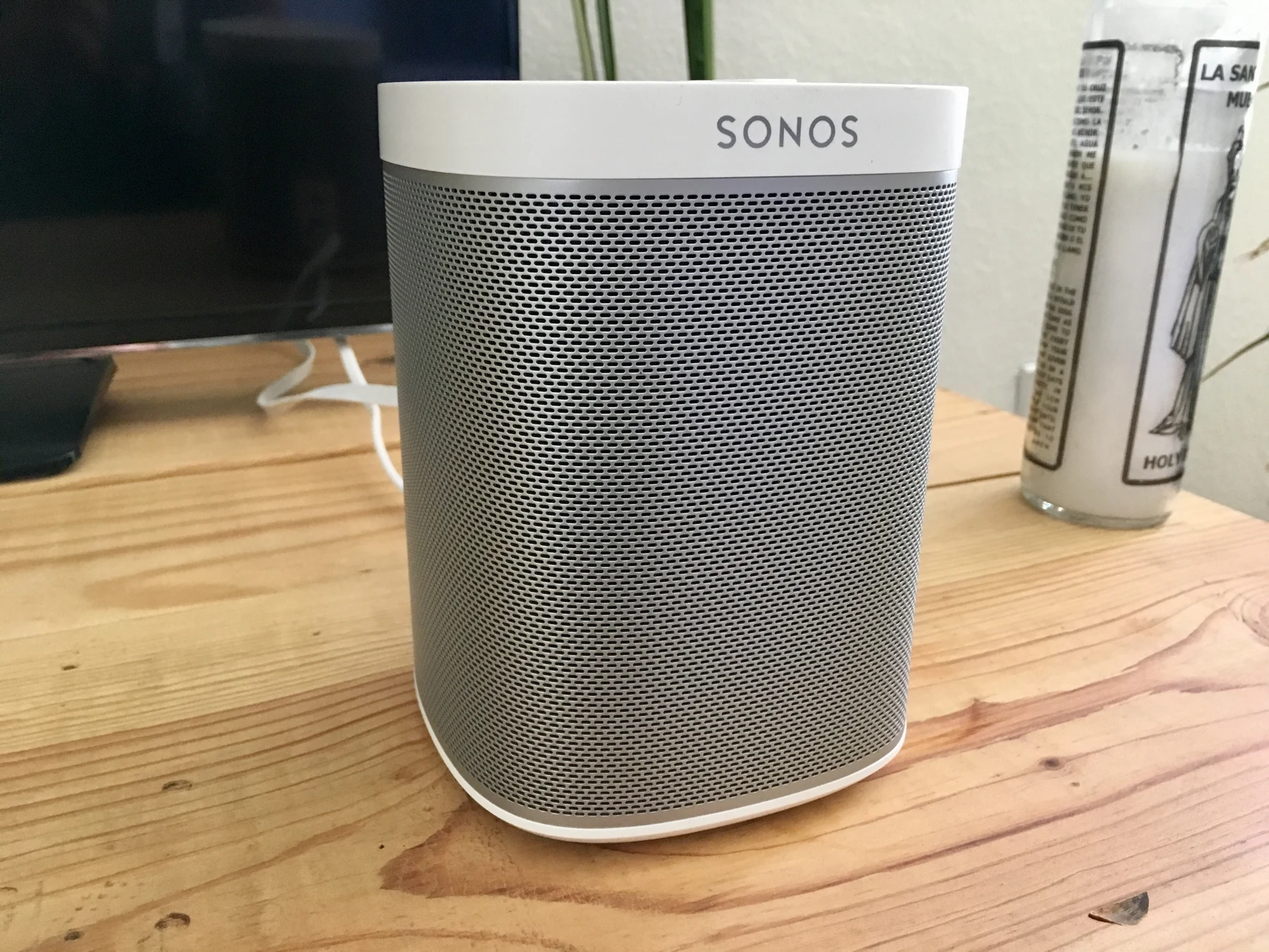 White sonos one speaker - horizontal (25472316397)